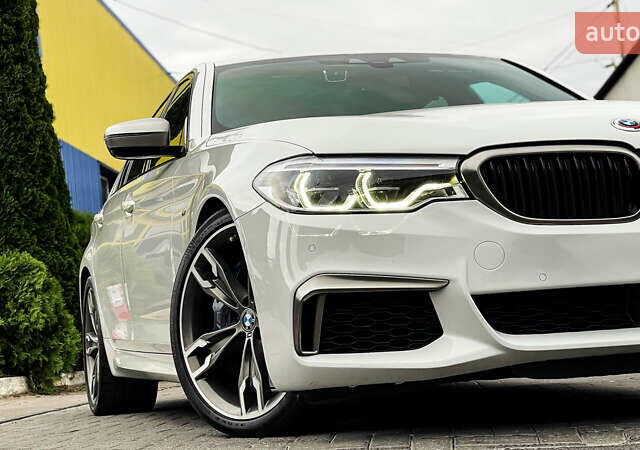 Белый БМВ 5 Серия, объемом двигателя 3 л и пробегом 90 тыс. км за 53000 $, фото 1 на Automoto.ua