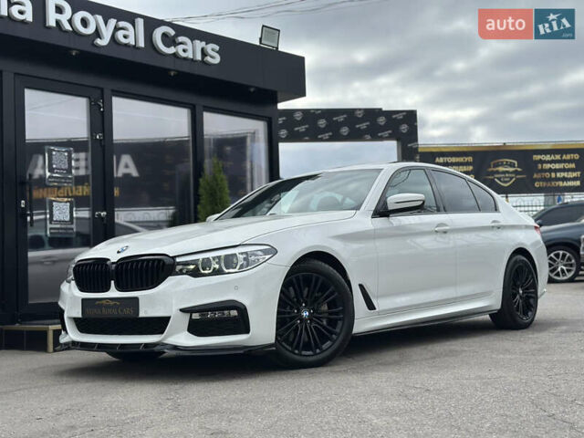 Белый БМВ 5 Серия, объемом двигателя 3 л и пробегом 99 тыс. км за 33500 $, фото 1 на Automoto.ua