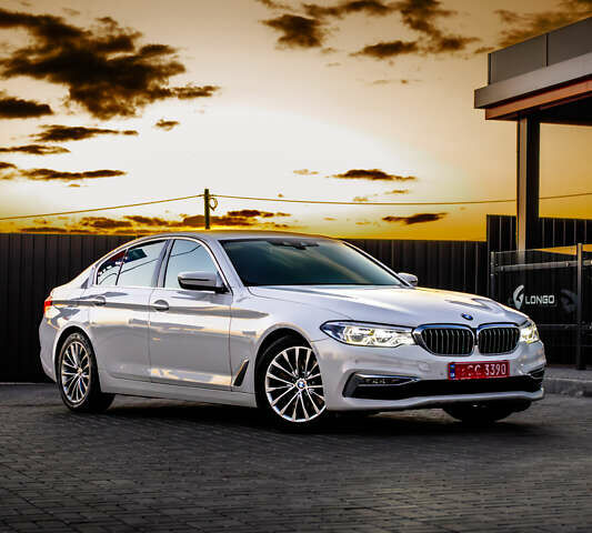 Белый БМВ 5 Серия, объемом двигателя 2 л и пробегом 175 тыс. км за 30000 $, фото 1 на Automoto.ua