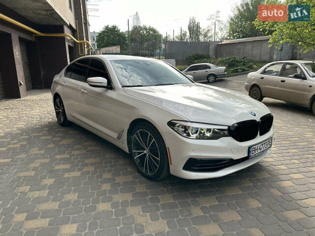 Белый БМВ 5 Серия, объемом двигателя 3 л и пробегом 91 тыс. км за 35900 $, фото 1 на Automoto.ua