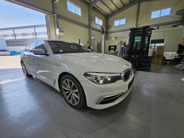 Білий БМВ 5 Серія, об'ємом двигуна 2 л та пробігом 65 тис. км за 19900 $, фото 1 на Automoto.ua