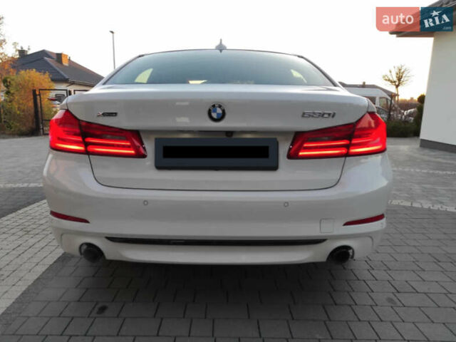 Белый БМВ 5 Серия, объемом двигателя 2 л и пробегом 68 тыс. км за 8900 $, фото 1 на Automoto.ua