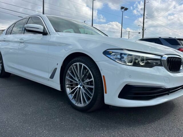 Белый БМВ 5 Серия, объемом двигателя 2 л и пробегом 40 тыс. км за 24200 $, фото 1 на Automoto.ua