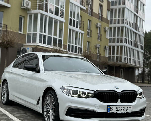 Белый БМВ 5 Серия, объемом двигателя 2 л и пробегом 111 тыс. км за 32500 $, фото 1 на Automoto.ua