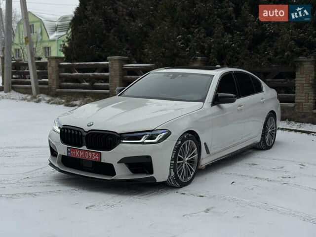 Білий БМВ 5 Серія, об'ємом двигуна 2 л та пробігом 122 тис. км за 28300 $, фото 1 на Automoto.ua