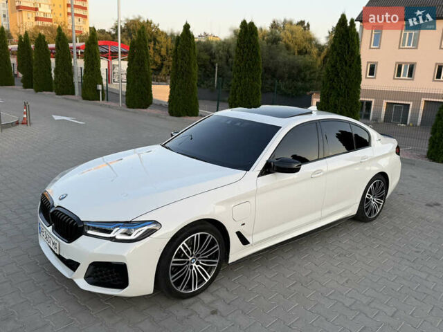 Белый БМВ 5 Серия, объемом двигателя 2 л и пробегом 137 тыс. км за 31500 $, фото 1 на Automoto.ua