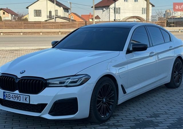 Белый БМВ 5 Серия, объемом двигателя 2 л и пробегом 180 тыс. км за 26000 $, фото 1 на Automoto.ua
