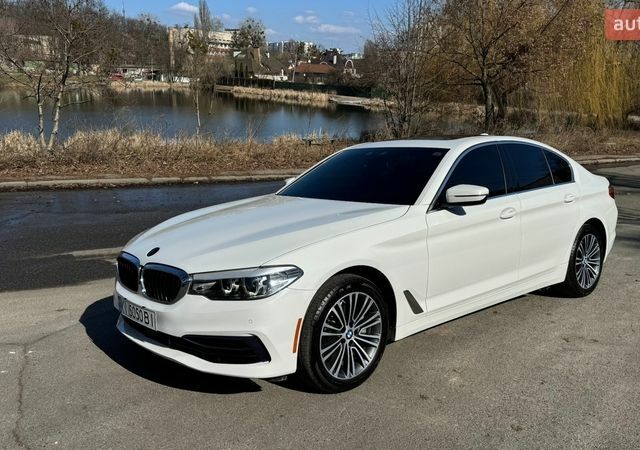Білий БМВ 5 Серія, об'ємом двигуна 2 л та пробігом 137 тис. км за 24800 $, фото 1 на Automoto.ua