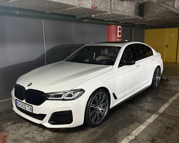 Білий БМВ 5 Серія, об'ємом двигуна 2.98 л та пробігом 95 тис. км за 39000 $, фото 1 на Automoto.ua