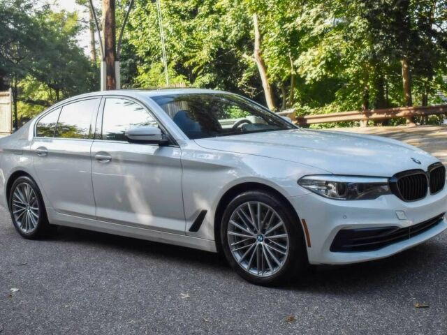 Белый БМВ 5 Серия, объемом двигателя 2 л и пробегом 39 тыс. км за 14800 $, фото 1 на Automoto.ua