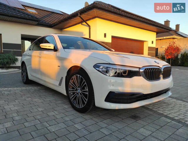 Белый БМВ 5 Серия, объемом двигателя 3 л и пробегом 71 тыс. км за 39000 $, фото 1 на Automoto.ua