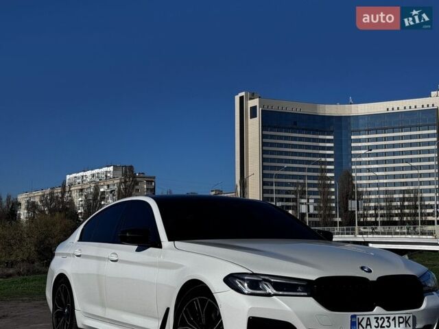 Белый БМВ 5 Серия, объемом двигателя 2.99 л и пробегом 139 тыс. км за 45000 $, фото 1 на Automoto.ua