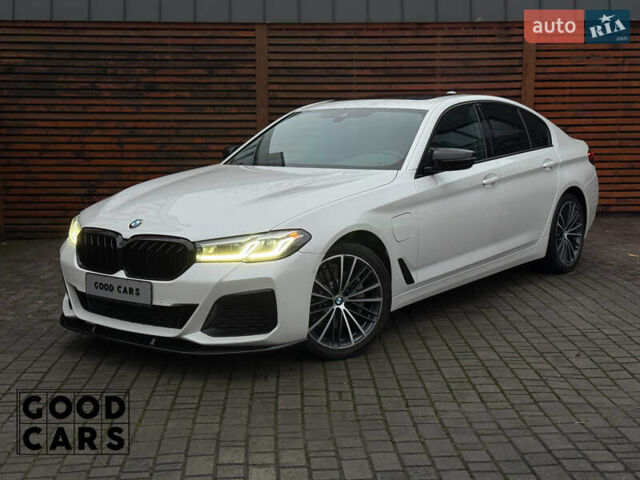 Белый БМВ 5 Серия, объемом двигателя 2 л и пробегом 105 тыс. км за 37000 $, фото 1 на Automoto.ua