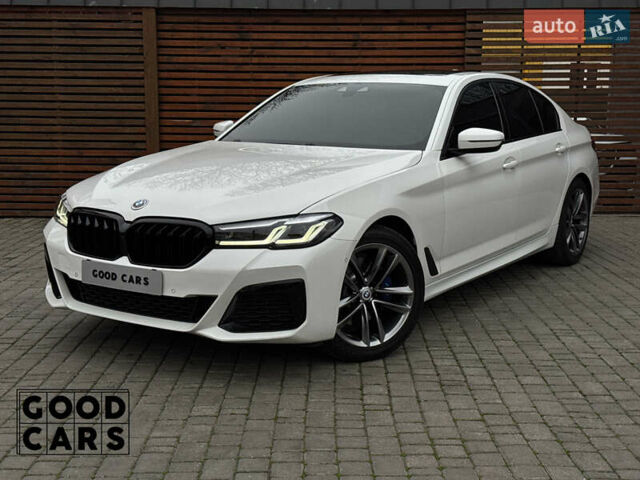 Білий БМВ 5 Серія, об'ємом двигуна 2 л та пробігом 67 тис. км за 33000 $, фото 1 на Automoto.ua