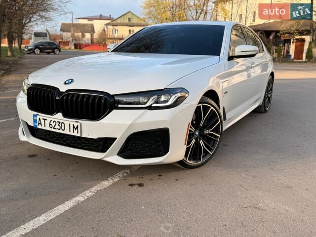 Белый БМВ 5 Серия, объемом двигателя 2 л и пробегом 155 тыс. км за 54999 $, фото 1 на Automoto.ua