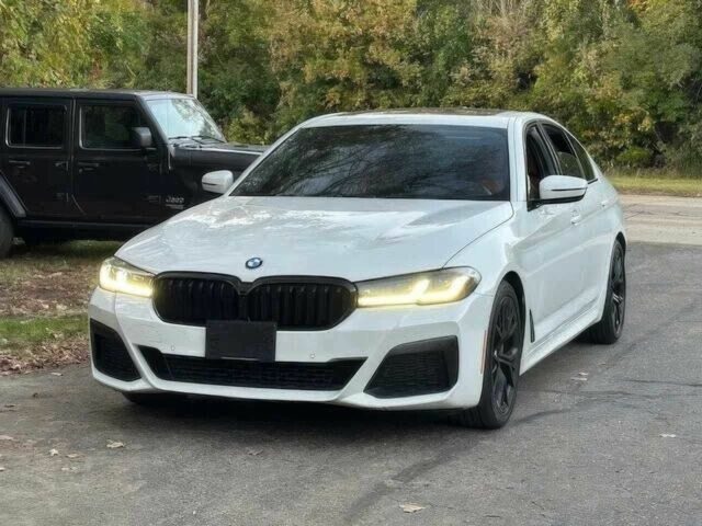 Білий БМВ 5 Серія, об'ємом двигуна 2 л та пробігом 24 тис. км за 15000 $, фото 1 на Automoto.ua