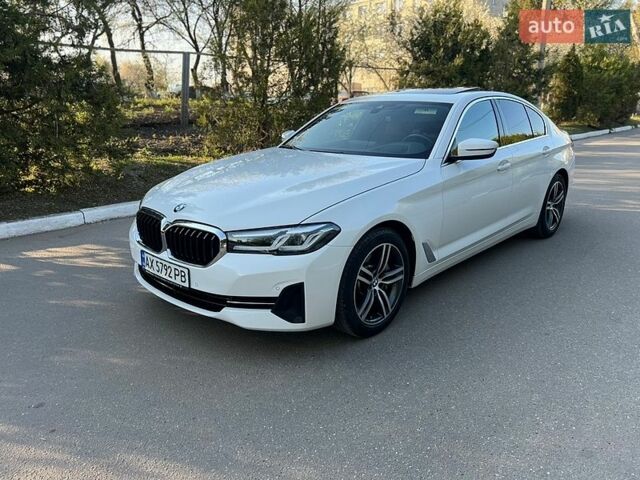Белый БМВ 5 Серия, объемом двигателя 2 л и пробегом 70 тыс. км за 34500 $, фото 1 на Automoto.ua