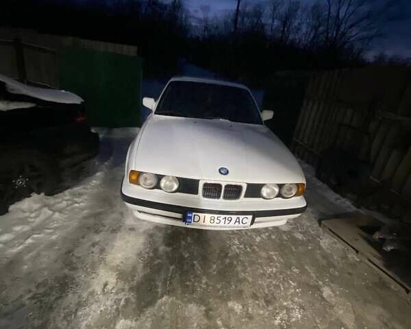 Білий БМВ 5 Серія, об'ємом двигуна 2 л та пробігом 22 тис. км за 2000 $, фото 1 на Automoto.ua