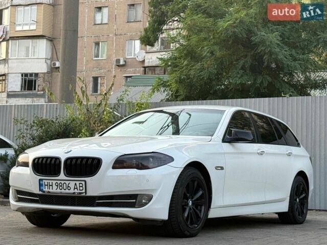 Білий БМВ 5 Серія, об'ємом двигуна 2 л та пробігом 260 тис. км за 11200 $, фото 1 на Automoto.ua