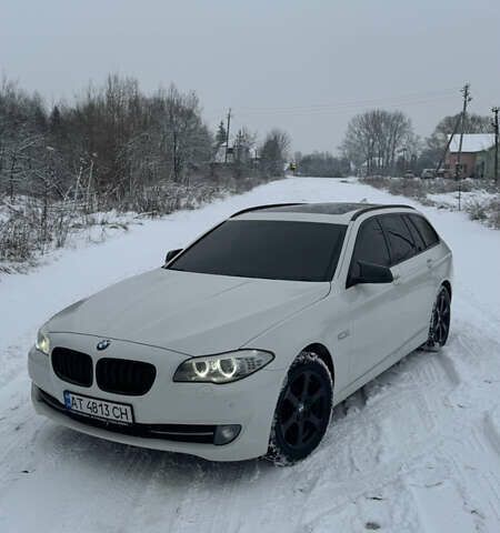 Белый БМВ 5 Серия, объемом двигателя 2 л и пробегом 322 тыс. км за 12000 $, фото 1 на Automoto.ua