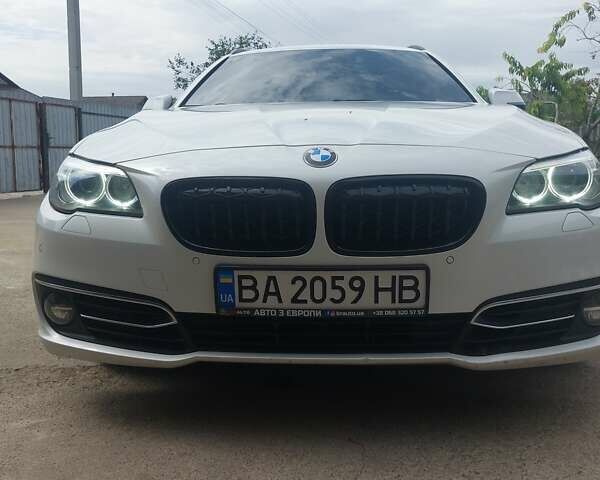 Белый БМВ 5 Серия, объемом двигателя 2.99 л и пробегом 230 тыс. км за 20500 $, фото 1 на Automoto.ua