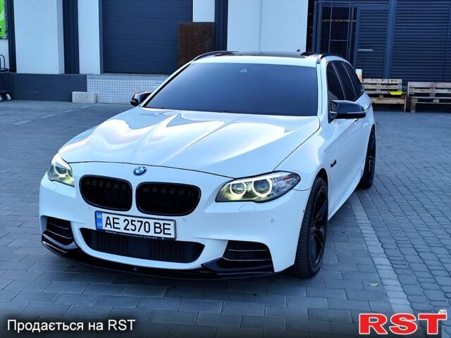 Белый БМВ 5 Серия, объемом двигателя 3 л и пробегом 236 тыс. км за 18550 $, фото 1 на Automoto.ua