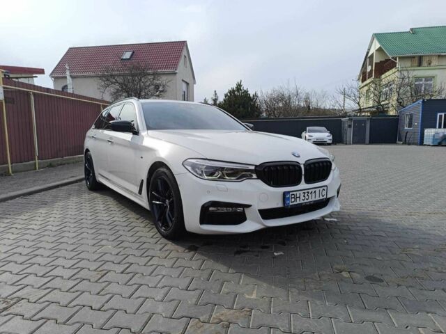 Белый БМВ 5 Серия, объемом двигателя 3 л и пробегом 308 тыс. км за 28500 $, фото 1 на Automoto.ua