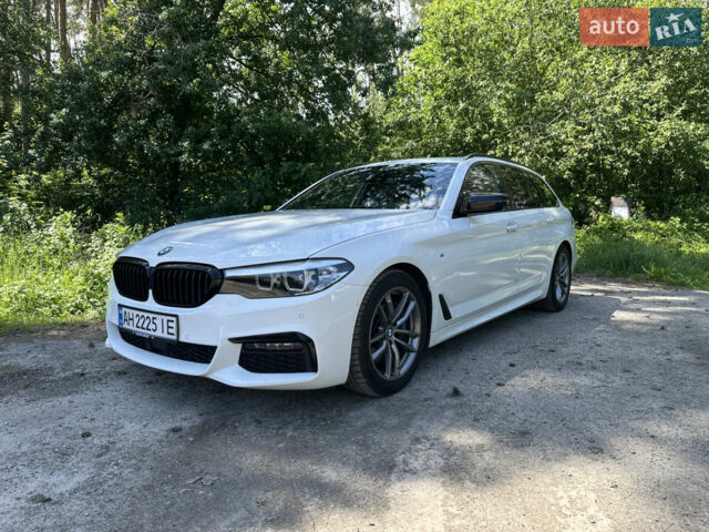Белый БМВ 5 Серия, объемом двигателя 2.99 л и пробегом 225 тыс. км за 29999 $, фото 1 на Automoto.ua