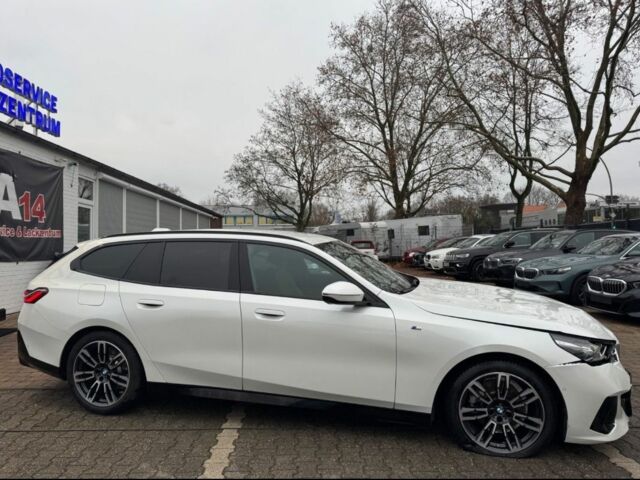 Белый БМВ 5 Серия, объемом двигателя 2 л и пробегом 12 тыс. км за 69996 $, фото 1 на Automoto.ua