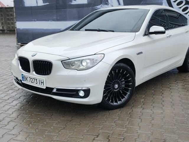 Белый БМВ 5 Серия, объемом двигателя 3 л и пробегом 114 тыс. км за 20000 $, фото 1 на Automoto.ua