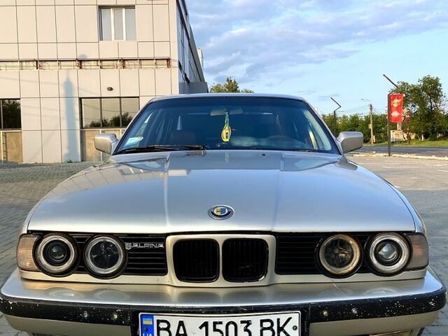 Бежевый БМВ 5 Серия, объемом двигателя 3 л и пробегом 427 тыс. км за 3100 $, фото 1 на Automoto.ua