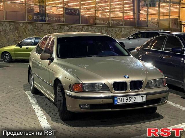 Бежевий БМВ 5 Серія, об'ємом двигуна 2.2 л та пробігом 450 тис. км за 4500 $, фото 1 на Automoto.ua