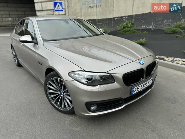 Бежевий БМВ 5 Серія, об'ємом двигуна 2 л та пробігом 100 тис. км за 16500 $, фото 1 на Automoto.ua