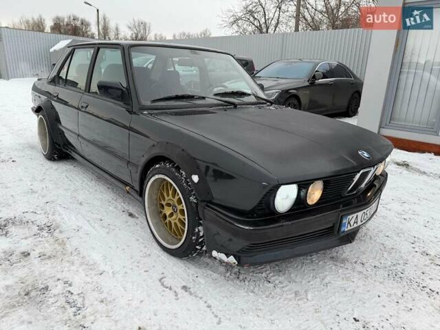Чорний БМВ 5 Серія, об'ємом двигуна 2.97 л та пробігом 1 тис. км за 5800 $, фото 1 на Automoto.ua