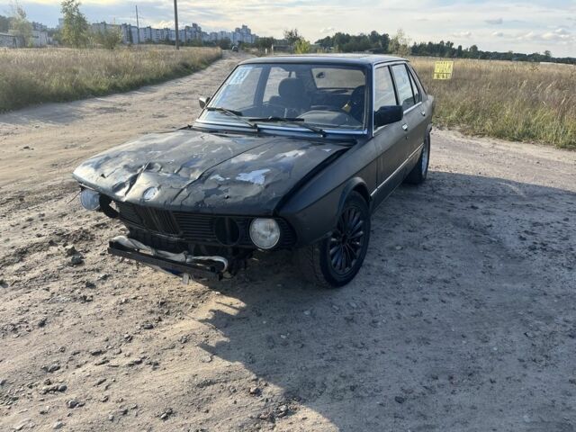 Черный БМВ 5 Серия, объемом двигателя 3 л и пробегом 1 тыс. км за 1150 $, фото 1 на Automoto.ua