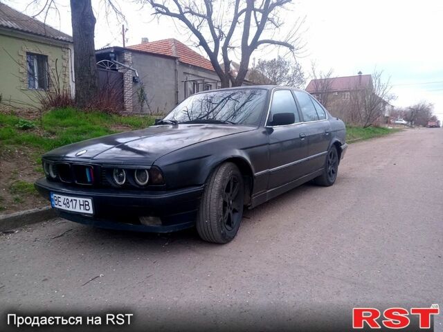 Черный БМВ 5 Серия, объемом двигателя 2.5 л и пробегом 0 тыс. км за 1000 $, фото 1 на Automoto.ua