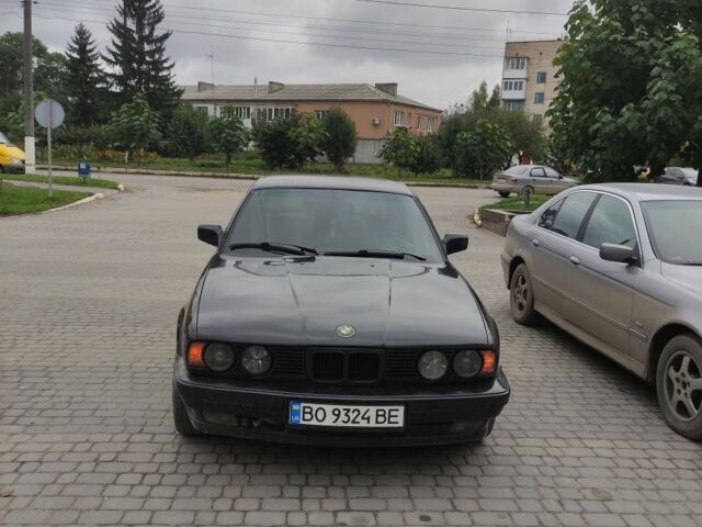 Черный БМВ 5 Серия, объемом двигателя 2.5 л и пробегом 430 тыс. км за 2800 $, фото 1 на Automoto.ua