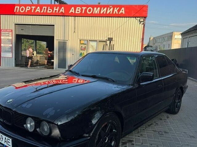 Чорний БМВ 5 Серія, об'ємом двигуна 2.5 л та пробігом 617 тис. км за 2500 $, фото 1 на Automoto.ua