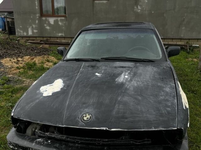 Черный БМВ 5 Серия, объемом двигателя 2 л и пробегом 100 тыс. км за 1500 $, фото 1 на Automoto.ua