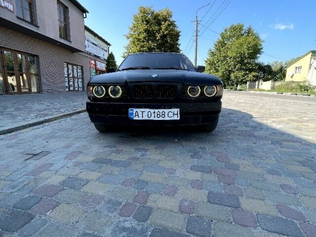 Черный БМВ 5 Серия, объемом двигателя 2 л и пробегом 350 тыс. км за 1500 $, фото 1 на Automoto.ua