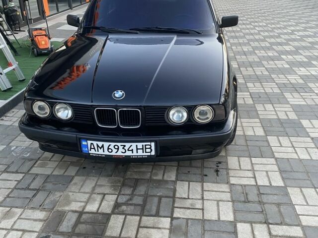 Черный БМВ 5 Серия, объемом двигателя 2 л и пробегом 600 тыс. км за 2500 $, фото 1 на Automoto.ua