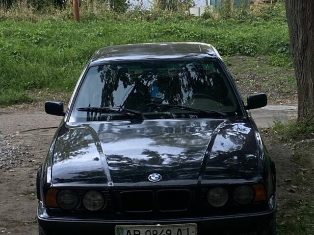 Черный БМВ 5 Серия, объемом двигателя 2 л и пробегом 400 тыс. км за 1700 $, фото 1 на Automoto.ua