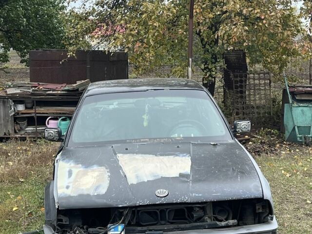 Черный БМВ 5 Серия, объемом двигателя 2.5 л и пробегом 250 тыс. км за 1448 $, фото 1 на Automoto.ua