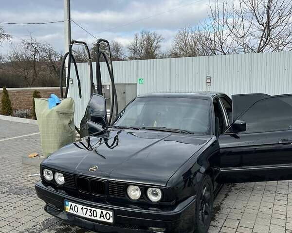 Чорний БМВ 5 Серія, об'ємом двигуна 2 л та пробігом 240 тис. км за 2850 $, фото 1 на Automoto.ua