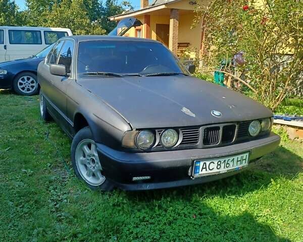 Черный БМВ 5 Серия, объемом двигателя 1.99 л и пробегом 430 тыс. км за 2750 $, фото 1 на Automoto.ua