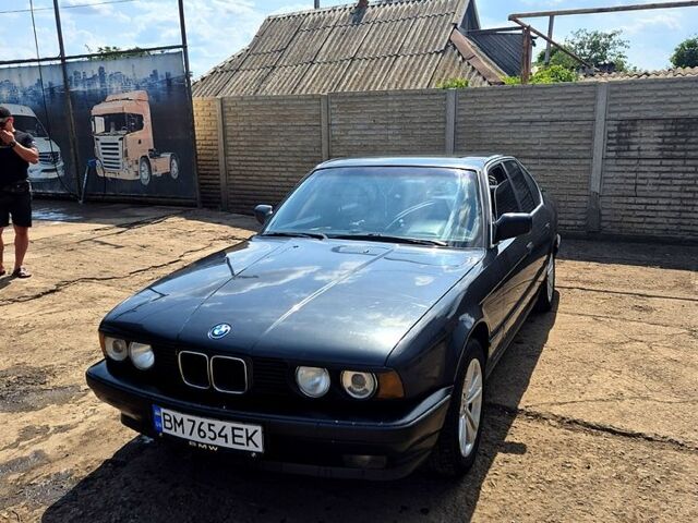 Черный БМВ 5 Серия, объемом двигателя 2.5 л и пробегом 280 тыс. км за 3700 $, фото 1 на Automoto.ua