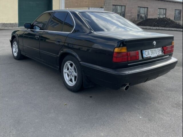 Черный БМВ 5 Серия, объемом двигателя 2 л и пробегом 344 тыс. км за 1200 $, фото 1 на Automoto.ua