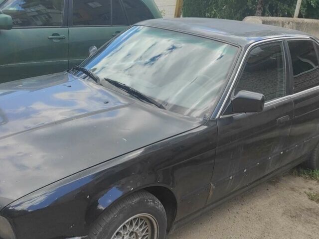 Чорний БМВ 5 Серія, об'ємом двигуна 1.99 л та пробігом 750 тис. км за 4500 $, фото 1 на Automoto.ua