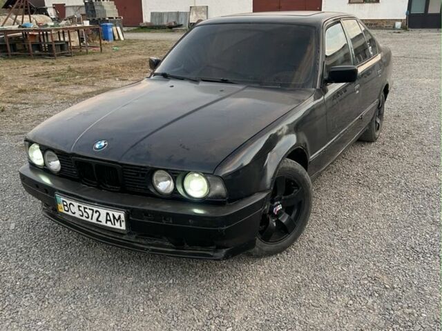 Чорний БМВ 5 Серія, об'ємом двигуна 2.5 л та пробігом 350 тис. км за 1406 $, фото 1 на Automoto.ua