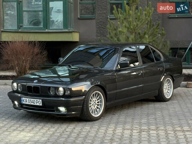 Черный БМВ 5 Серия, объемом двигателя 2.5 л и пробегом 273 тыс. км за 6000 $, фото 1 на Automoto.ua